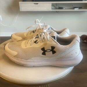 Men’s Size 11 Under Armour Shoes